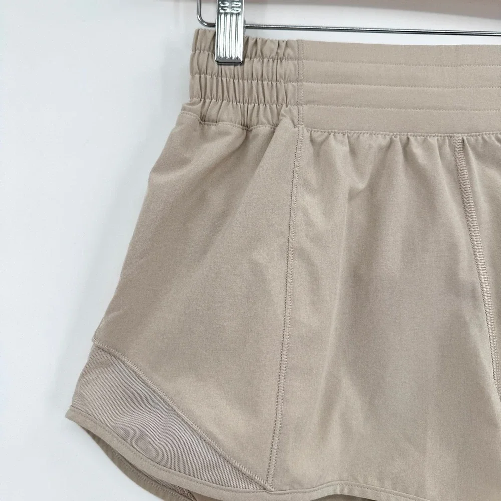 Lululemon Hotty Hot High-Rise Lined Shorts 2.5" Tan Beige Athletic Womens 6 - Picture 2 of 9